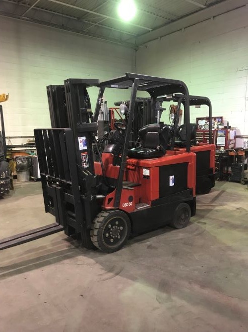 RAYMOND DSD50R FOUR WHEEL ELECTRIC CUSHION TIRE FORKLIFT 5000 lb Heavy Equipment Calgary