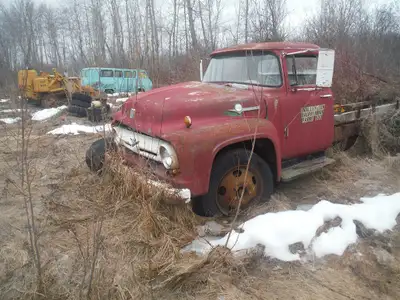 I have many old trucks for parts or restoring!!! 55-59 GMC CHEV trucks 58 mercury short box fleetsid...
