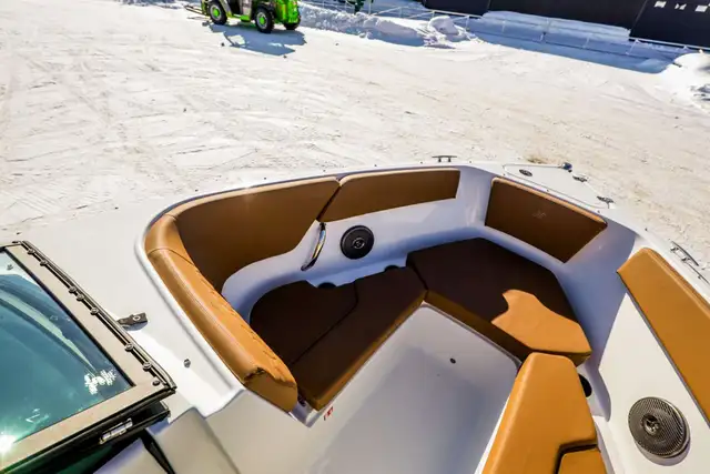 2026 Four Winns H2 Freedom in Powerboats & Motorboats in Rimouski / Bas-St-Laurent - Image 29