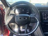 This Jeep Grand Cherokee delivers a Regular Unleaded V-6 3.6 L/220 engine powering this Automatic tr... (image 9)
