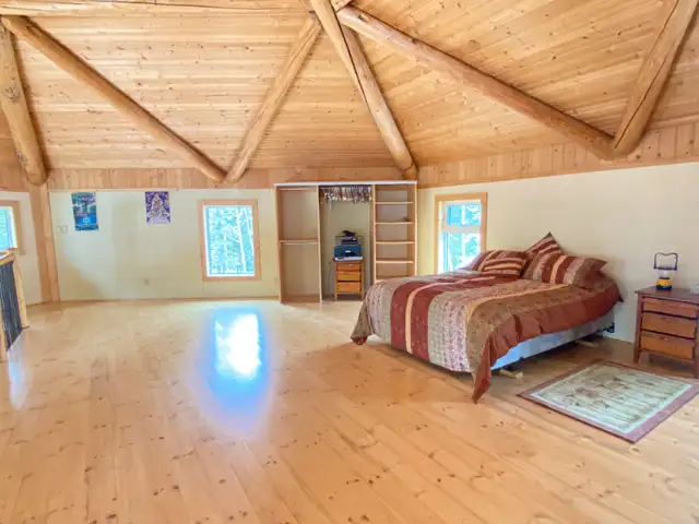 Log home on 10.98 acres (40 mins from Faro) - Felix Robitaille® in Houses for Sale in Whitehorse - Image 17