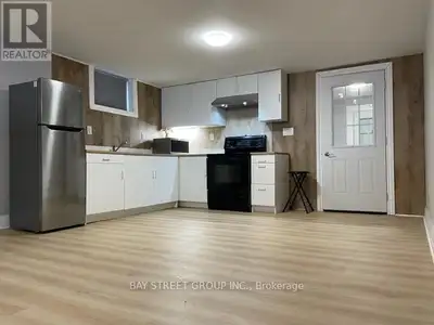 10 CORAL HARBOUR CRESCENT Markham (Bayview Fairway-Bayview Count