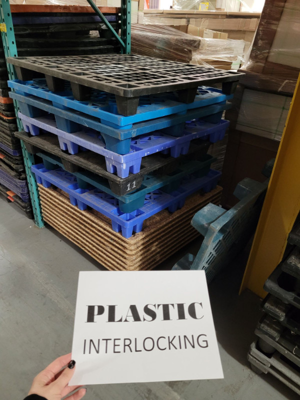 skids / pallets for sale ♻ used ♻ PLASTIC ♻ measure YOUR CAR!!! in Other in Mississauga / Peel Region - Image 4