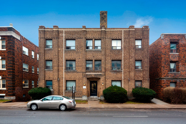 1 BDR For Rent - Young & Eglinton in Long Term Rentals in City of Toronto