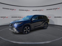 // ACCIDENT FREE!! // Meet the 2022 Toyota Highlander XSE AWD, a sporty and well-equipped SUV built... (image 3)
