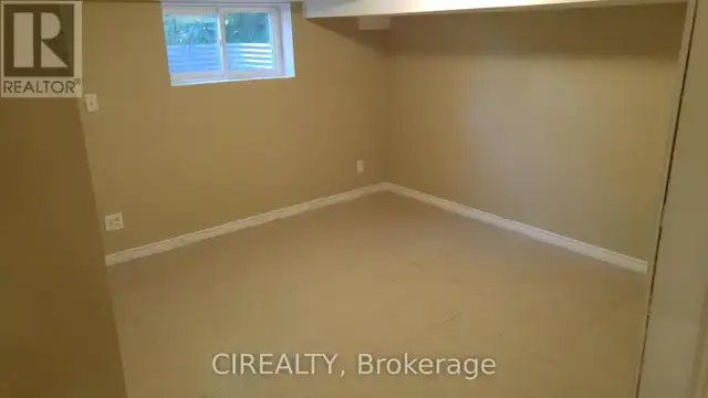 LOWER - 31 BAILEY CRESCENT Aurora (Aurora Highlands), Ontario in Long Term Rentals in Markham / York Region - Image 5