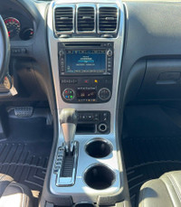 2010 GMC Acadia SLT2 AWD SUV - Rearview camera|Parking sensors|HUD|Leather|HeatedCooled seats|Sunroo... (image 9)