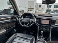Check out this 2022 Volkswagen Atlas Highline before it's too late! * This Volkswagen Atlas is a Bar... (image 9)