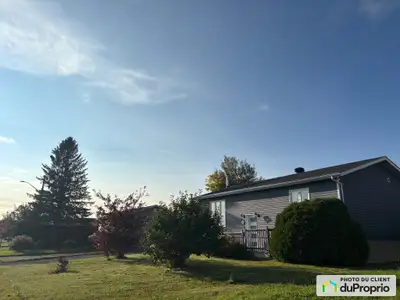 « Option facile dune 4e chambre, il ny a qu'un mur à ajouter. Détails à la fin » Maison sur deux éta...