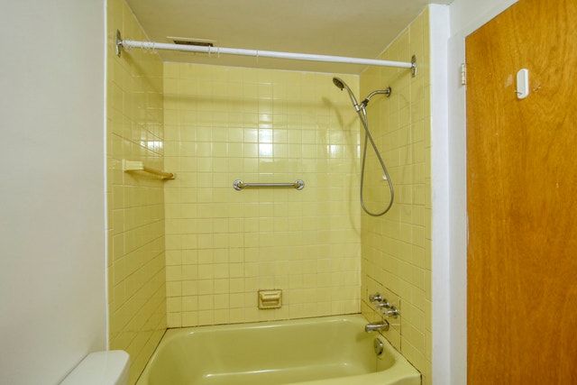 2400 Van Horne — photo 3