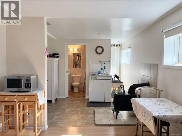 445 Chamiss Cres Gold River, British Columbia in Houses for Sale in Campbell River - Image 15
