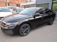 AUTOMATIC. FINISHED IN BLACK WITH LEATHER INTERIOR. ALLOY WHEELS WITH NEW TIRES, A/C, BACK UP CAMERA... (image 1)
