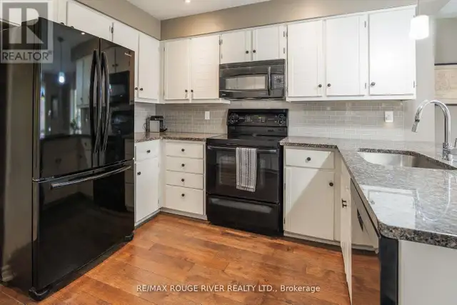 2052 LYNN HEIGHTS DRIVE Pickering (Liverpool), Ontario in Houses for Sale in Oshawa / Durham Region - Image 13