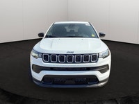 This Jeep Compass has a dependable EC1 2.0L DOHC I-4 DI turbo engine w/ESS engine powering this Auto... (image 8)