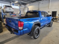 2018 Toyota Tacoma TRD Double Cab No Accidents | Well Serviced Key Features: 3.5L V6 Engine TRD Pack... (image 4)