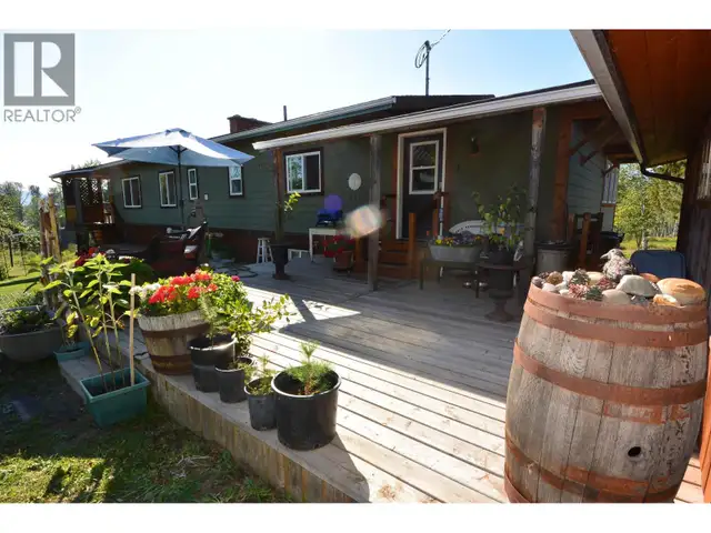 6035 OLD BABINE LAKE ROAD Smithers, British Columbia in Houses for Sale in Smithers - Image 7