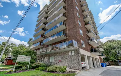JR1 bedroom with balcony - July 1st move in!