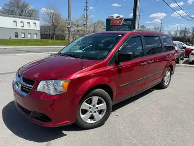 2015 Dodge Grand Caravan — ONLY 73,000 KM! Beautiful red 2015 Dodge Grand Caravan in exceptionally c...