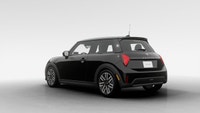 MINI Laval vous présente la toute nouvelle *MINI Cooper S 3 portes 2026*. Expressive et assurée, la... (image 1)
