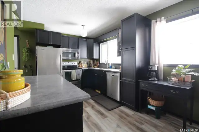 1110 Robin AVENUE Rocanville, Saskatchewan in Houses for Sale in Regina - Image 4