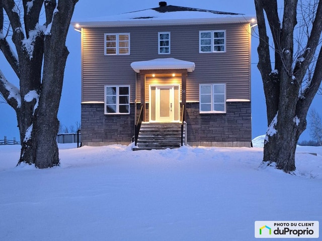 $1,200,000 - Acreage / Hobby Farm / Ranch for sale — photo 2