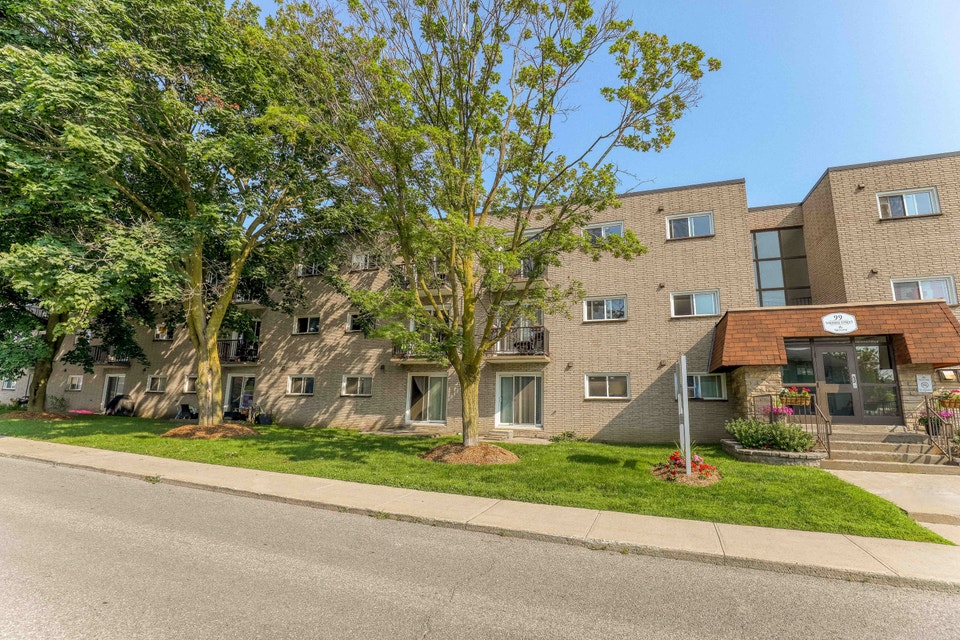 Thomas Apartments - 2 Bedroom, 1 Bath Apartment for Rent - Kings 2