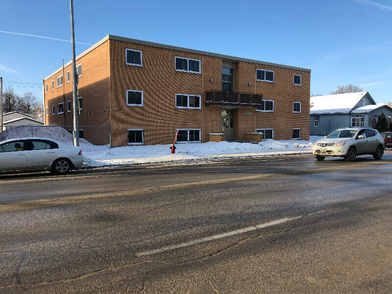 1 bedroom suite for rent Room Rentals & Roommates Winnipeg Kijiji