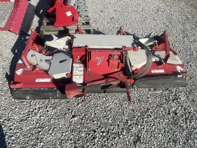 2015 VENTRAC MJ840 CONTOUR MOWER STOCK# A113341 83 INCHES CUTTING WIDTH FRONT MOUNT 3 DECK SYSTEM 4...