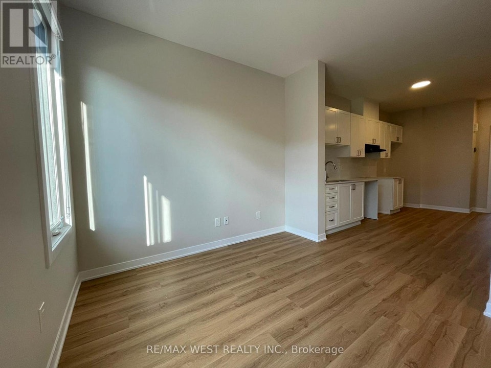 793 UTOPIE PRIVATE Ottawa, Ontario 2