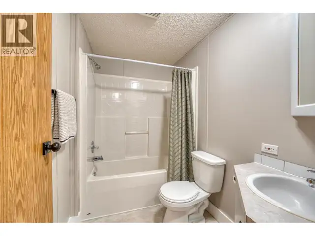 11075 257 ROAD Fort St. John, British Columbia in Houses for Sale in Fort St. John - Image 22