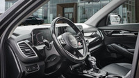 *Sunroof, Heated Steering Wheel, Heated Seats, Apple CarPlay, Android Auto!* Explore your world in t... (image 9)