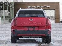 *Sunroof, Heated Seats, Climate Control, Remote Start, Lane Keep Assist!* More than a quirky crossov... (image 6)
