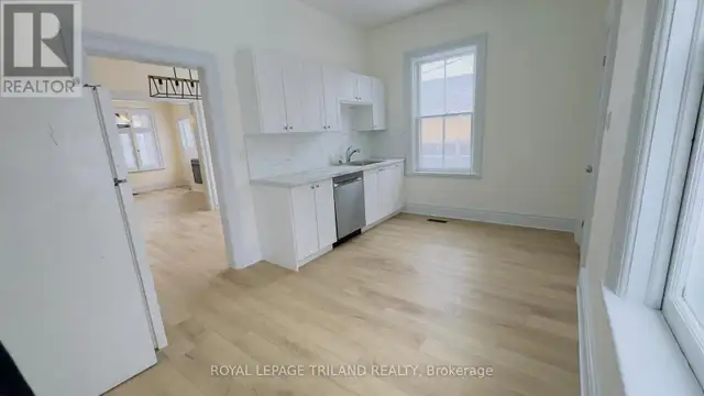 1287 DUNDAS STREET London East (East M), Ontario in Commercial & Office Space for Rent in London - Image 11