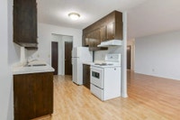 Amenities: Quiet Building • Air Conditioning • City Views Suite & Building: Spacious one-bedroom and... (image 3)