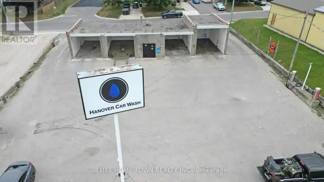 683 11TH STREET Hanover, Ontario in Commercial & Office Space for Sale in Owen Sound - Image 2