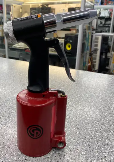 Chicago Pneumatic CP9882 Riveter, View more