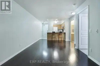 1001 - 330 RED MAPLE ROAD Richmond Hill (Langstaff), Ontario