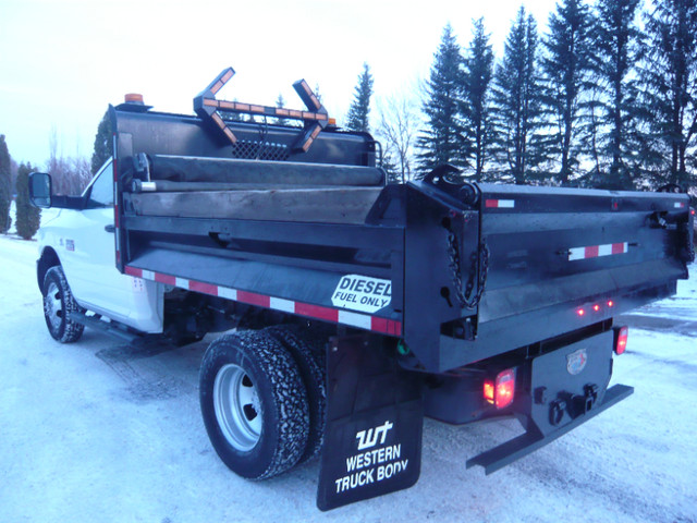 2012 Ram 3500 TILT DECK/DUMP TRUCK, DUALLY, DIESEL, LOW KMS in Cars & Trucks in Edmonton - Image 3