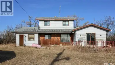 Welcome to the Irvine-Kelln Acreage in the serene Last Mountain Valley. This 1920 built, 3 bedroom 2...