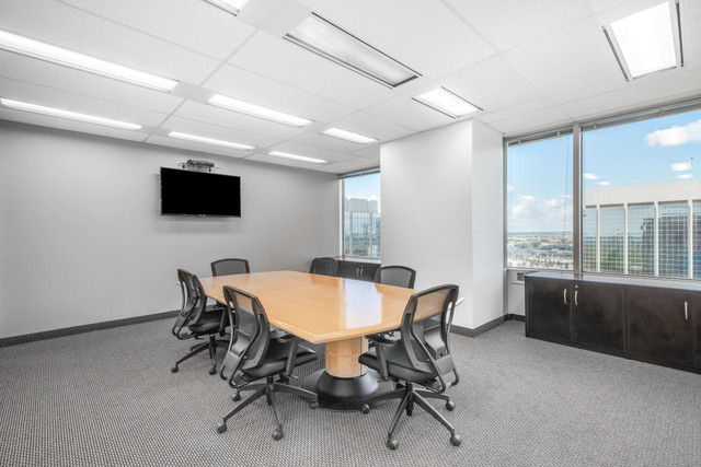 Fully serviced open plan office space for you and your team in Commercial & Office Space for Rent in Mississauga / Peel Region