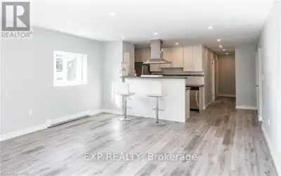 Live in this modernized premium 3 bedroom suite. Highlights include: stainless steel fridge, stove,...