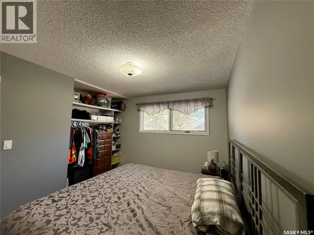 201 4th AVENUE SE Eston, Saskatchewan in Houses for Sale in Swift Current - Image 25