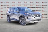 Navigate Calgary's diverse driving conditions with confidence and comfort in this 2022 Nissan Rogue... (image 7)