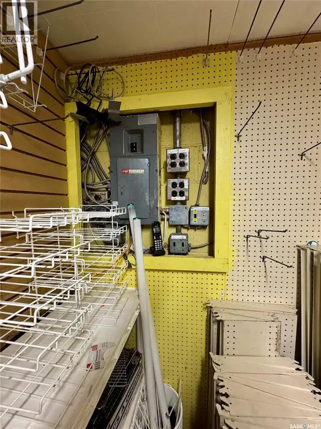 445 Main STREET Esterhazy, Saskatchewan in Commercial & Office Space for Sale in Regina - Image 16