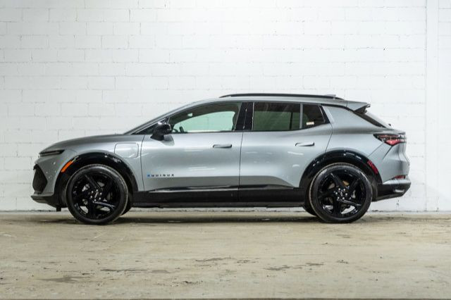 2024 Chevrolet Equinox EV RS | Innovation silencieuse | Aide dans Autos et camions  à Ville de Montréal - Image 4