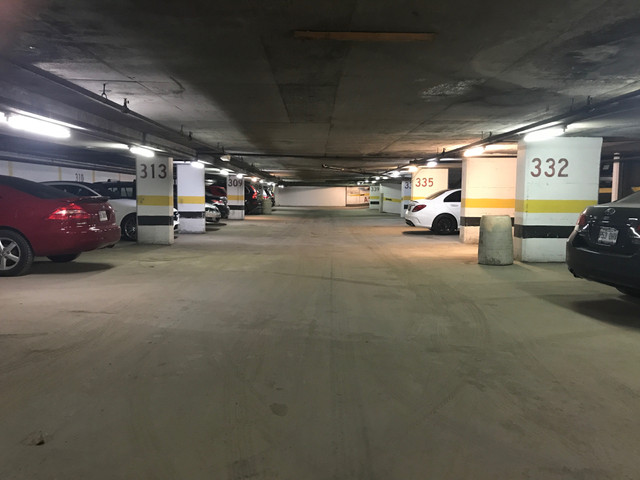 Stationnement intérieur à Louer Metro Sherbrooke/Plateau in Storage & Parking for Rent in City of Montréal - Image 3