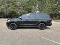 // ACCIDENT FREE!! // The 2022 Ford Expedition Platinum Max 4x4 is a full-size SUV built for familie... (image 9)