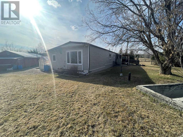 54023 Range Road 165 Rural Yellowhead County, Alberta in Houses for Sale in St. Albert - Image 2