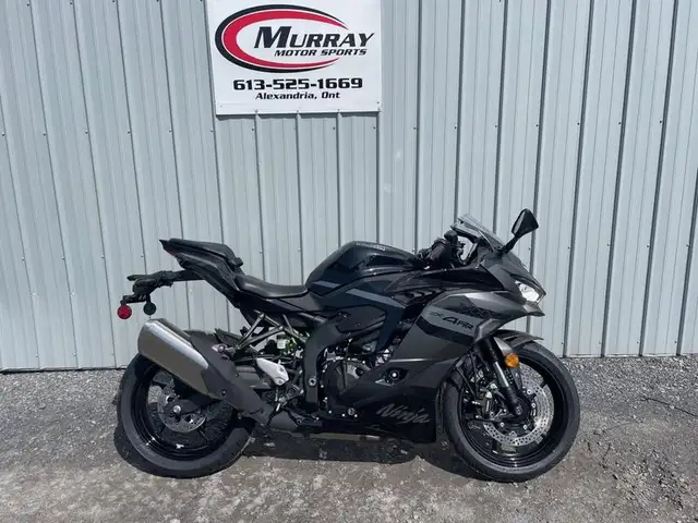 2026 Kawasaki Ninja ZX-4RR in Sport Bikes in Ottawa - Image 2