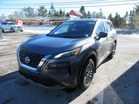 One owner, clean Carfax, two sets of keys, power windows, power door locks, power mirrors, climate c... (image 3)